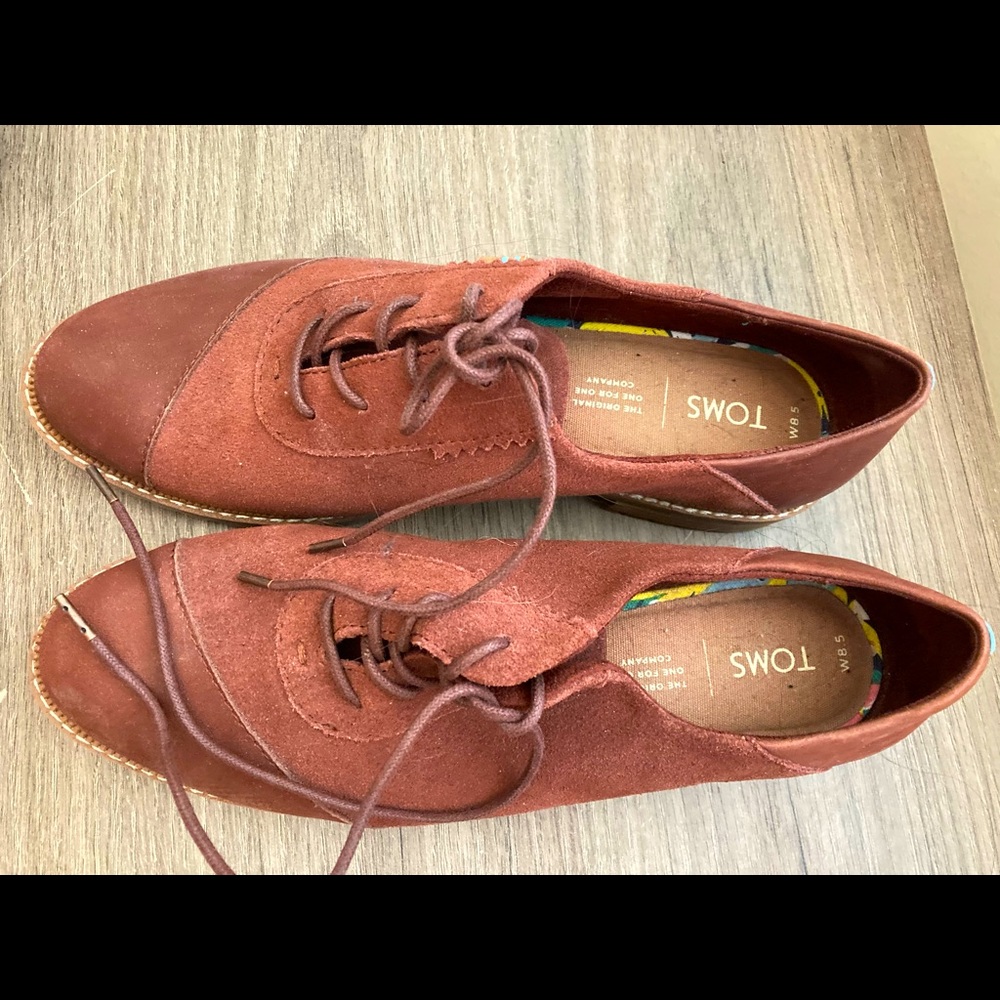 Toms Ainsley woman’s leather oxfords 8.5